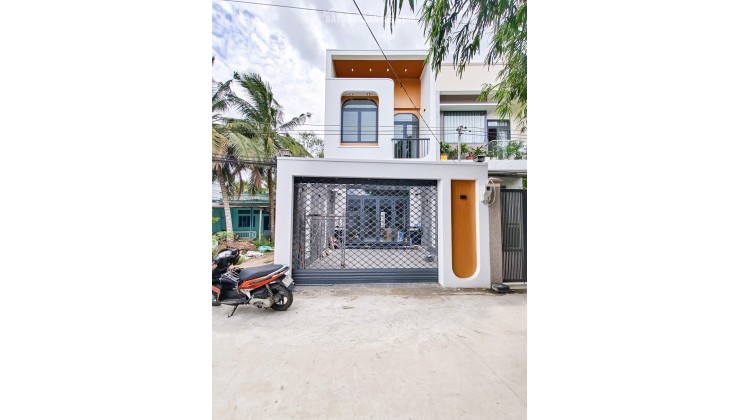 Bán nhà mới xây hoàn công gần trường đại học tây đô